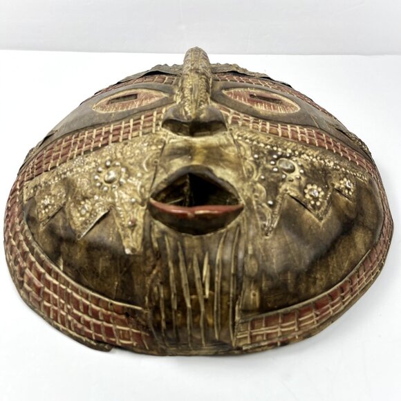 Hand Carved African Wood Mask Wall Art - Picture 6 of 9